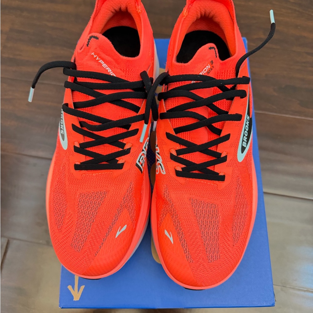 Brooks Men's Hyperion Max 3 Running Shoes size 11